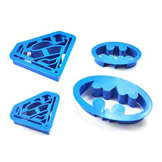 PLASTIC SUPERMAN CUTTER B9932