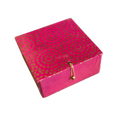 GIFT BOX SQUARE 7X7.5X3 INCH